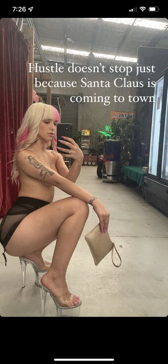 Pinkpantshoe