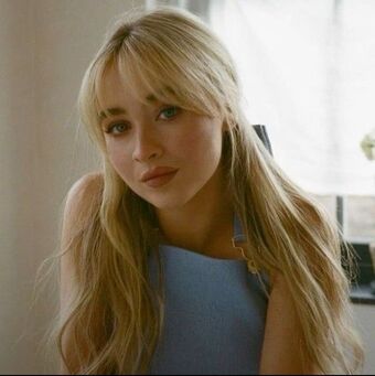 Sabrina-carpenter
