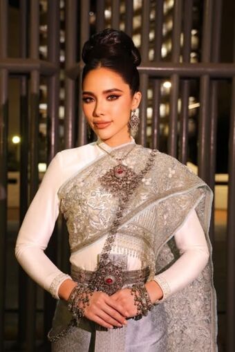 Saffron Maya Snook