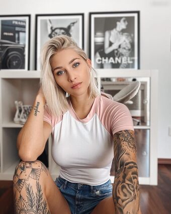 Sandra Peterhoff Nagie Wycieki OnlyFans Zdjęcie 1