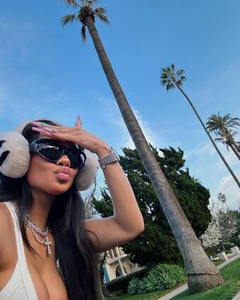 Saweetie