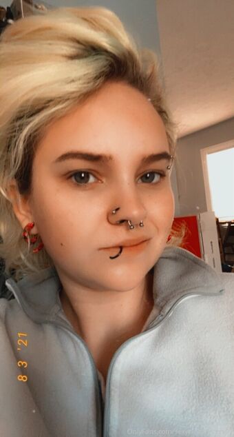 sexywolfwinters01