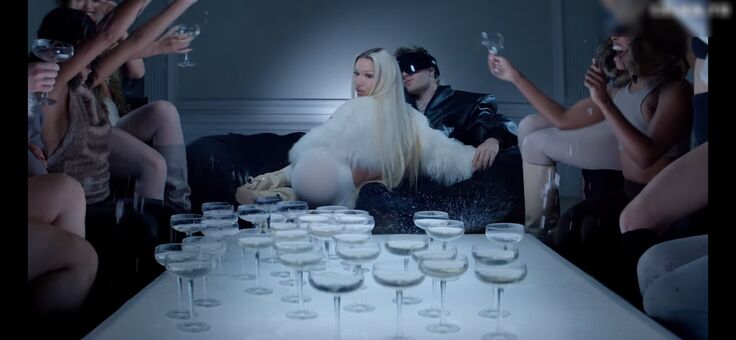 Shirin David