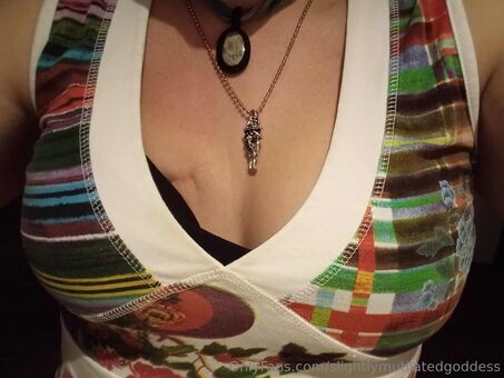 slightlymutilatedgoddess Nagie Wycieki OnlyFans Zdjęcie 11