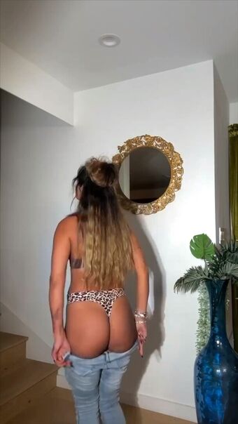 Sommer Ray
