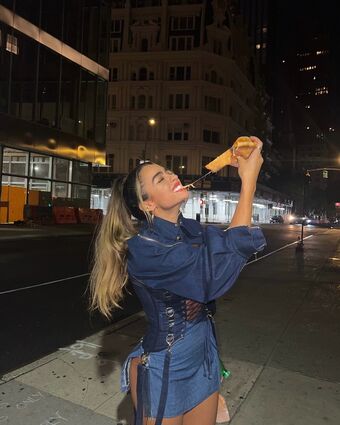 Sommer Ray