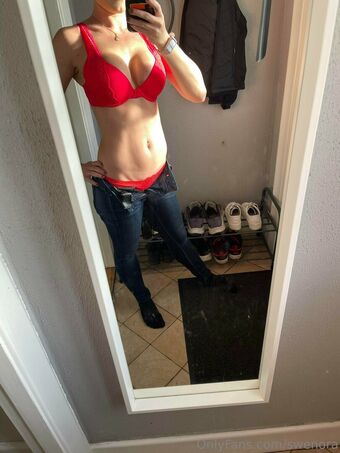 swenora Nagie Wycieki OnlyFans Zdjęcie 12