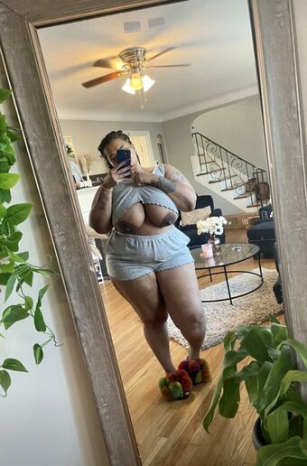 _thatjanelle