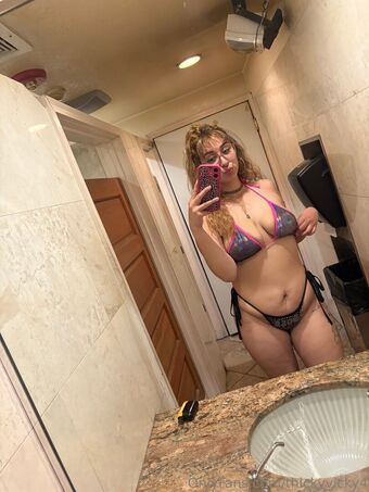 thickyvicky4 Nagie Wycieki OnlyFans Zdjęcie 1