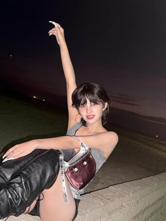 tiny.pretty.j