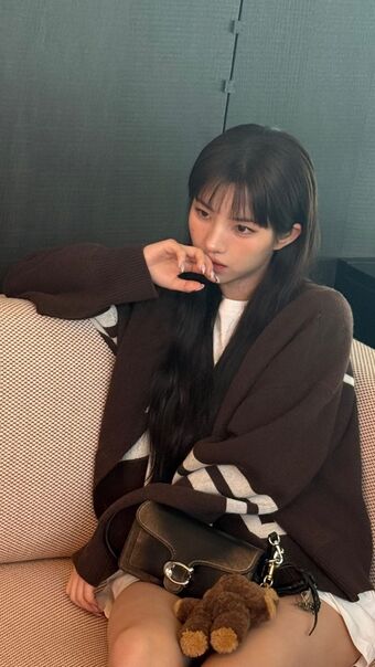 tiny.pretty.j