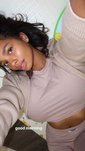 Tosyandra Nagie Wycieki OnlyFans Zdjęcie 24