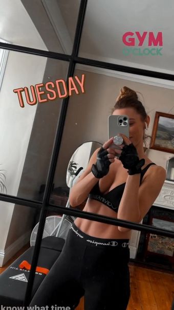 Una Healy