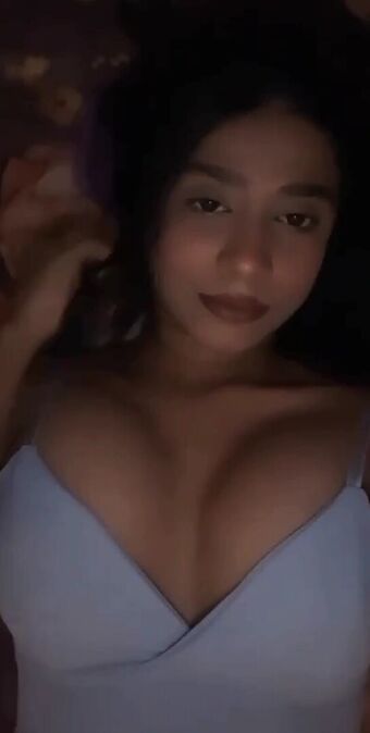 Uva Roy Nagie Wycieki OnlyFans Zdjęcie 13