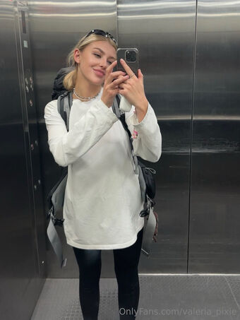 valeria_pixie