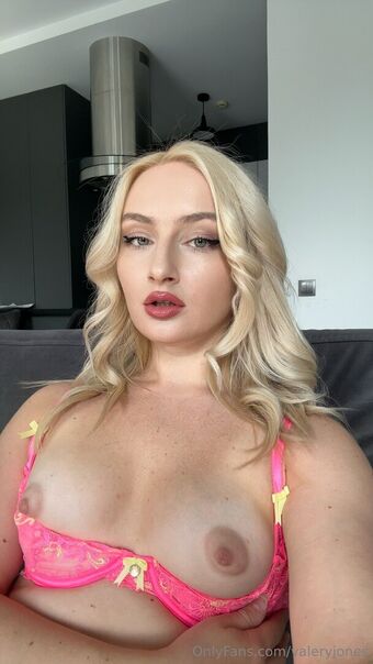 Valeryjones_