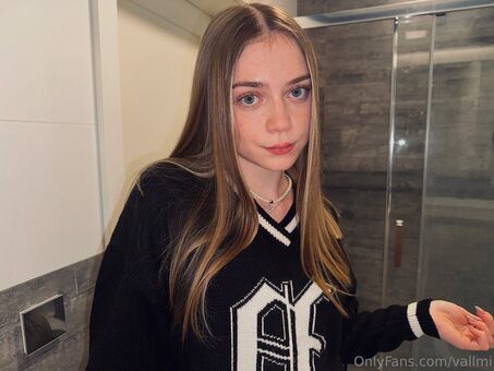 Vallmi Nagie Wycieki OnlyFans Zdjęcie 29