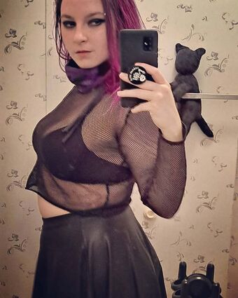 Violet Freique