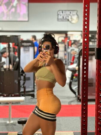 Violeta Nicoleta De Marco