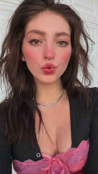 Willow Shields Nagie Wycieki OnlyFans Zdjęcie 218