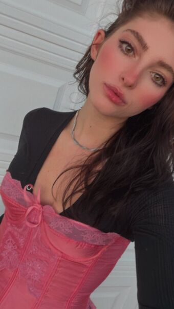 Willow Shields Nagie Wycieki OnlyFans Zdjęcie 219