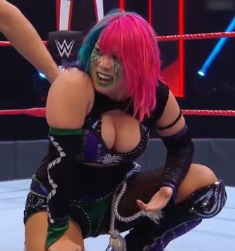 WWE Asuka Nagie Wycieki OnlyFans Zdjęcie 9