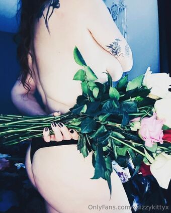 xdizzykittyx Nagie Wycieki OnlyFans Zdjęcie 2