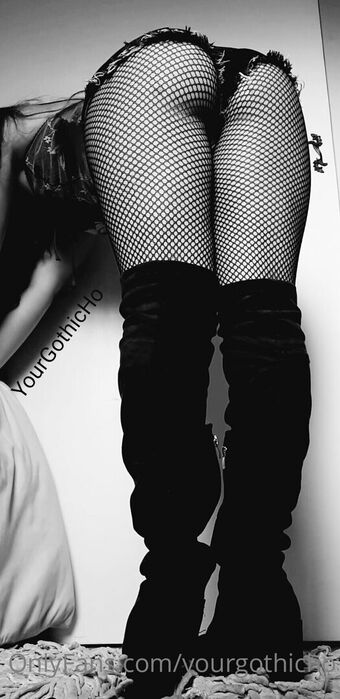 yourgothicho