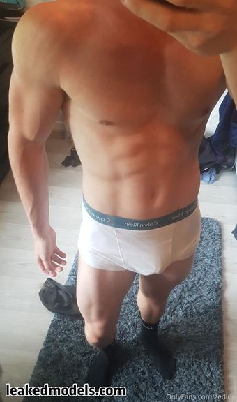 Zedldn Nagie Wycieki OnlyFans Zdjęcie 10